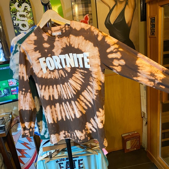 Fortnite custom long sleeve reverse dye sprial - Picture 2 of 5